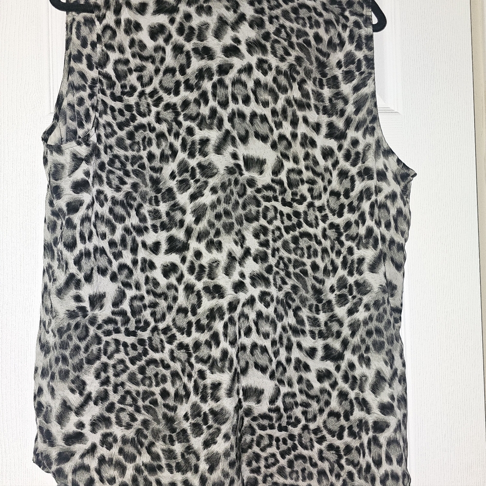 Leopard Print Sleeveless Top daniel Rainn XLb